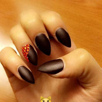 Stella Making Beauty - Nail Salons Near Me - Burbank, California