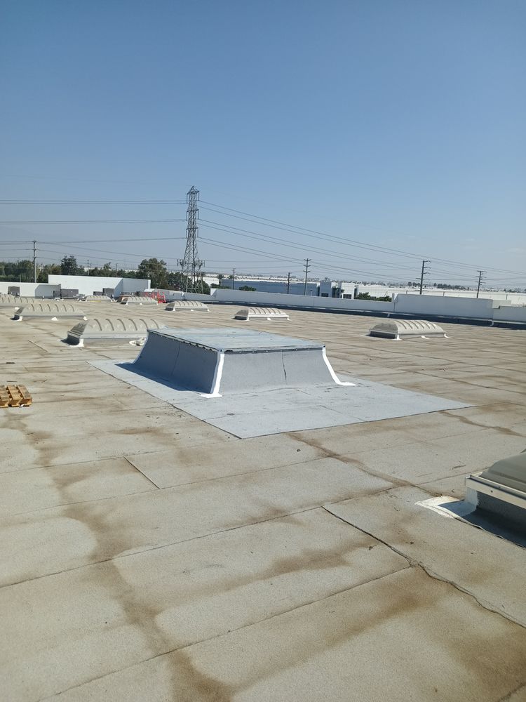 Slide of HR Roofing