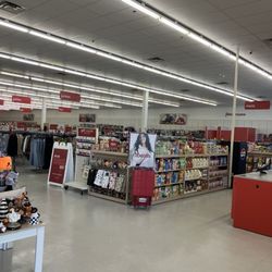Bealls Outlet Store #278 - Inside