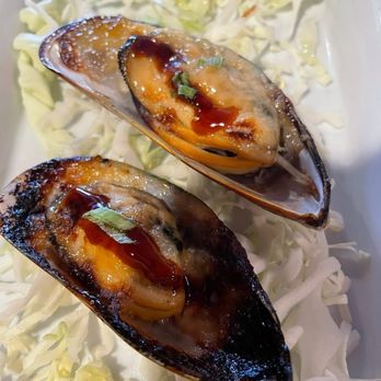 Blufish Sushi & Grill - Baked Green Mussel - Sushi Bars Near Me - Azusa, California
