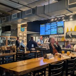 OMNI Brewery & Taproom - Inside!