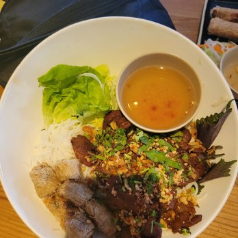 Ngon Ngon - Pork vermicelli bowl - Vietnamese Near Me - London, XGL