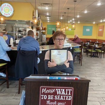 Twisted Biscuit Diner - Twisted biscuit diner - American Near Me - Tavares, Florida