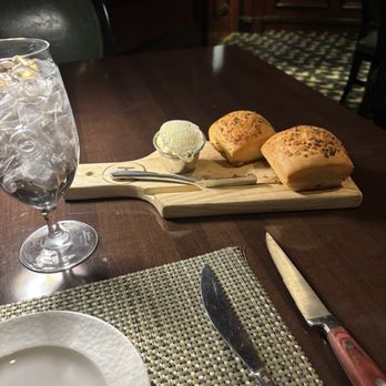 TENDER steakhouse + lounge - Excellent bread - Steakhouses Near Me - Las Vegas, Nevada TENDER steakhouse + lounge - Excellent bread - Steakhouses Near Me - Las Vegas, Nevada