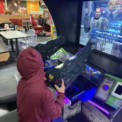 Chuck E. Cheese