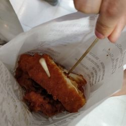 旺角新之城 - So good! I chose a chilli and black pepper combo.