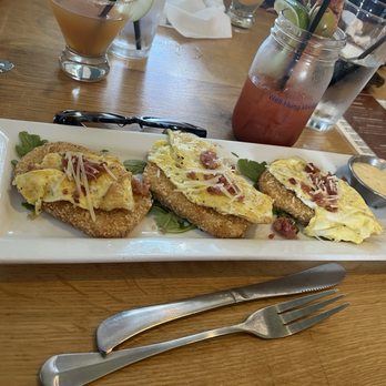 Well Hung Vineyard - Hash Brown Brunch Bites - Sandwiches Near Me - Gordonsville, Virginia Well Hung Vineyard - Hash Brown Brunch Bites - Sandwiches Near Me - Gordonsville, Virginia