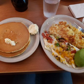 Millbrae Pancake House - Vegetarian omelette - American Near Me - Millbrae, California