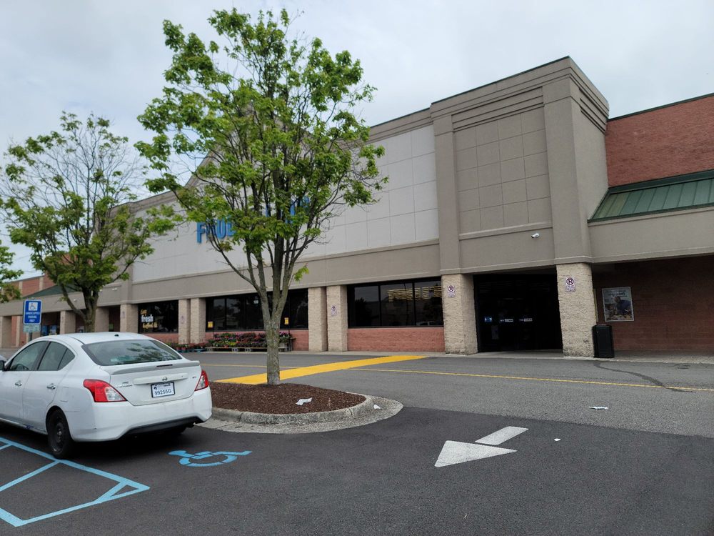 FOOD LION Updated June 2024 197 Photos & 13 Reviews 109