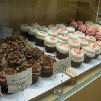 Lenox Cupcakes - display of cupcakes - Cupcakes Near Me - Atlanta, Georgia Lenox Cupcakes - display of cupcakes - Cupcakes Near Me - Atlanta, Georgia