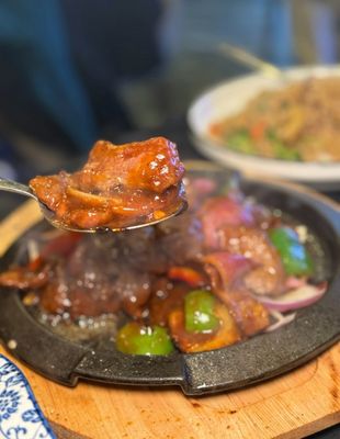 Fan Szechuan Restaurant & Bar 大宅门餐厅酒吧 by null