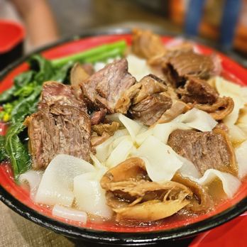 King's Kitchen - Beef Noodle Soup - Chinese Near Me - New York, New York