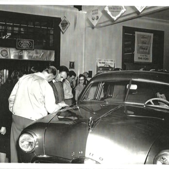Dahl Ford - Car Dealers Near Me - Davenport, Iowa