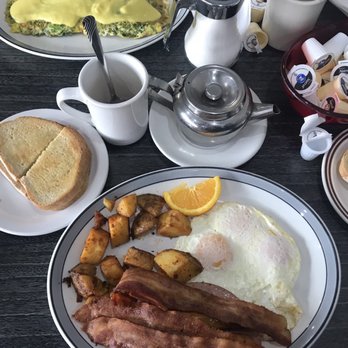 Big Daddy's Restaurant - Combination breakfast. - Breakfast & Brunch Near Me - Richmond Hill, Ontario Big Daddy's Restaurant - Combination breakfast. - Breakfast & Brunch Near Me - Richmond Hill, Ontario