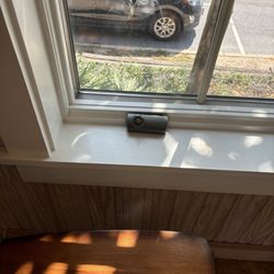Jack Lingo Realtor - 50% of the windows had missing "cranks"