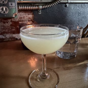 Tulip Shop Tavern - Passionfruit gimlet - American Near Me - Portland, Oregon Tulip Shop Tavern - Passionfruit gimlet - American Near Me - Portland, Oregon