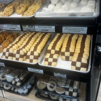 Sprouts Farmers Market - Sister loves some cookies but because I'm watching what I eat I'm gonna leave these here for now - Grocery Near Me - Round Rock, Texas Sprouts Farmers Market - Sister loves some cookies but because I'm watching what I eat I'm gonna leave these here for now - Grocery Near Me - Round Rock, Texas