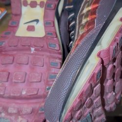 Liz Bros Shoe Repair - Dirty bottom sneaker