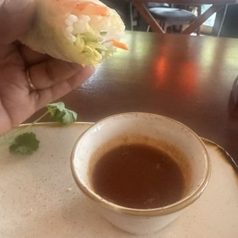 Lu Vietnamese Cuisine - Shrimp spring roll - Vietnamese Near Me - Cologne, NW Lu Vietnamese Cuisine - Shrimp spring roll - Vietnamese Near Me - Cologne, NW