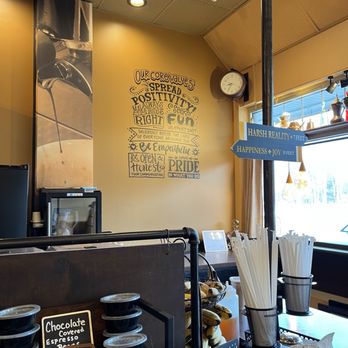 BeanTowne Coffee House & Cafe - Nice vibe - Coffee & Tea Near Me - Hampstead, New Hampshire
