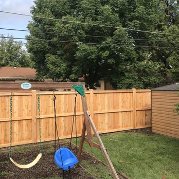 Red Cedar Fence - Fences & Gates Near Me - Wheeling, Illinois Red Cedar Fence - Fences & Gates Near Me - Wheeling, Illinois