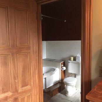 Castle Hill Resort and Spa - View going into the bathroom of room 4 - Hotels Near Me - Proctorsville, Vermont