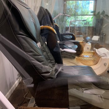 Loma Spa - View of the pedicure chairs - you're separated from your nail tech with a big plastic screen and clients are spaced out 6+ feet - Nail Salons Near Me - Cupertino, California Loma Spa - View of the pedicure chairs - you're separated from your nail tech with a big plastic screen and clients are spaced out 6+ feet - Nail Salons Near Me - Cupertino, California