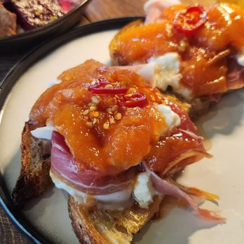 Penelope Social - Chef's toast - Bakeries Near Me - Woodbridge, Ontario