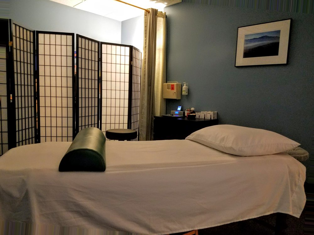 ACUPUNCTURE IOWA CITY CLINIC EIGHT Updated July 2024 24 Photos 521 Westbury Dr, Iowa