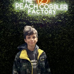The Peach Cobbler Factory - Photo wall