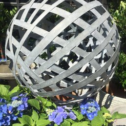 Sphere like Amazon in Downtown Seattle #settle#ravenagardens#anazon Sphere like Amazon in Downtown Seattle #settle#ravenagardens#anazon