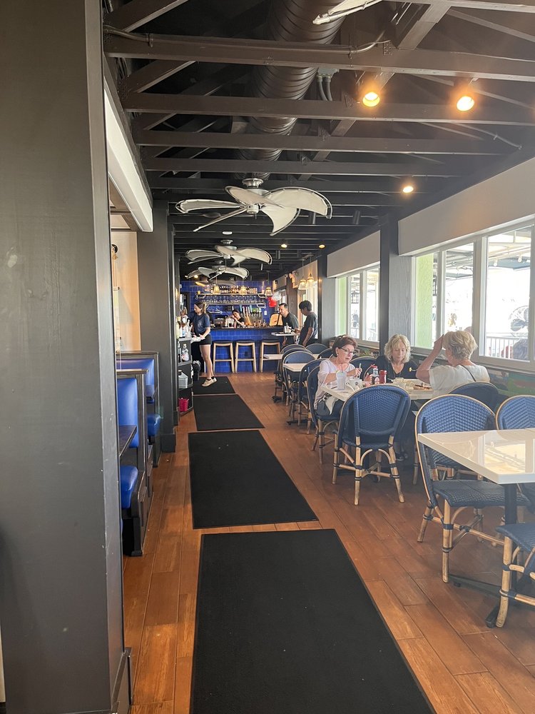 The Nauti Dawg Marina Cafe