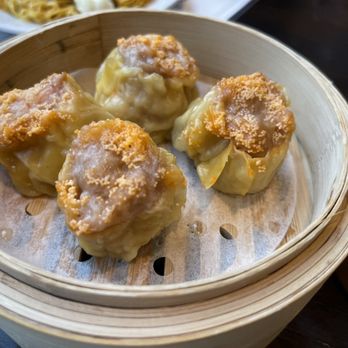 Han Palace - A2. Steamed Pork Dumpling Fresh Crab Roe - Dim Sum Near Me - McLean, Virginia