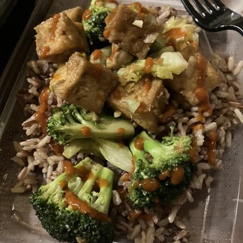 The Chomp - Tofu with Mixed Vegetable over Rice - Thai Near Me - Portland, Oregon
