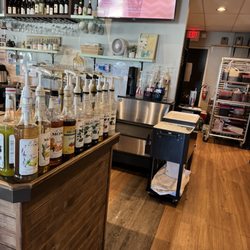 Many syrups to make the drinks