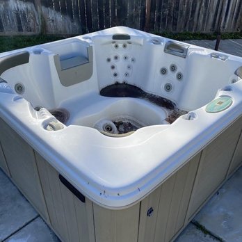 So Cal Spa Removal - Old broken spa - Junk Removal & Hauling Near Me So Cal Spa Removal - Old broken spa - Junk Removal & Hauling Near Me
