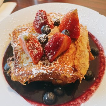 Harding Cafe - Berry French Toast - Breakfast & Brunch Near Me - Chicago, Illinois