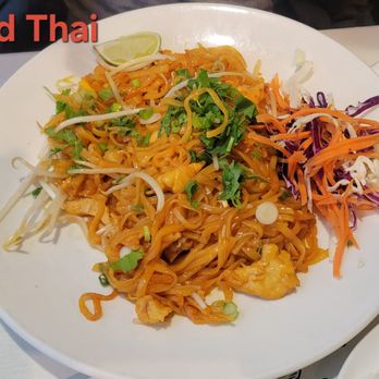 Izzie's Foodies Place - Sushi Bars Near Me - Lompoc, California