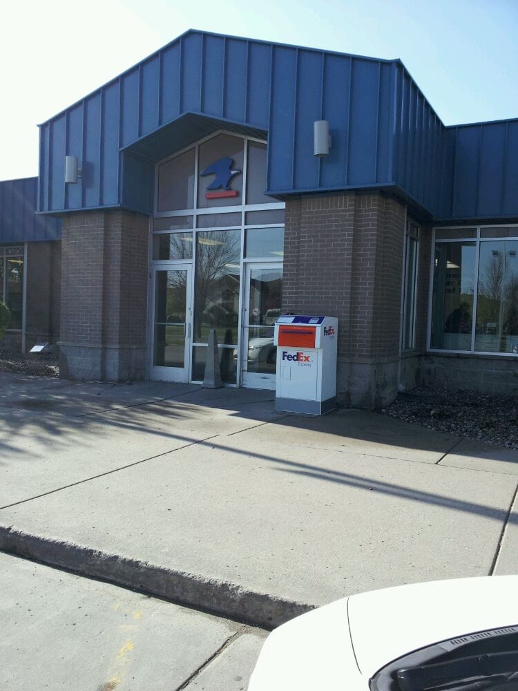 US POST OFFICE Updated September 2024 2501 28th Ave S, Grand Forks