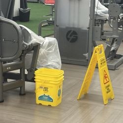 LA Fitness - Roof leak