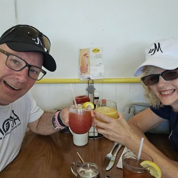 Eggs 'n Things - Waikiki Beach Eggspress - 2 drinks before the feast!! - Breakfast & Brunch Near Me - Honolulu, Hawaii Eggs 'n Things - Waikiki Beach Eggspress - 2 drinks before the feast!! - Breakfast & Brunch Near Me - Honolulu, Hawaii