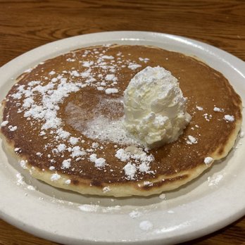 Machine Shed Restaurant - Pancake Side - American Near Me - Waukesha, Wisconsin
