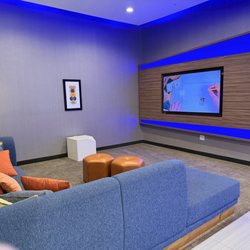 SpringHill Suites by Marriott Birmingham Gardendale - Kids area next to "lounge seating" area