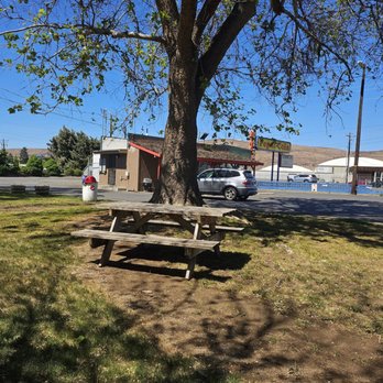 Stop & Go Burgers - Burgers Near Me - Yakima, Washington Stop & Go Burgers - Burgers Near Me - Yakima, Washington