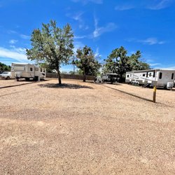 Lazy Rayzz RV Park
