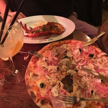 Café Belloy - Grilled lobster and pizza - Cafes Near Me - Paris, 75 Café Belloy - Grilled lobster and pizza - Cafes Near Me - Paris, 75