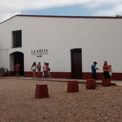 La Abeja