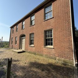 Mount Washington Tavern
