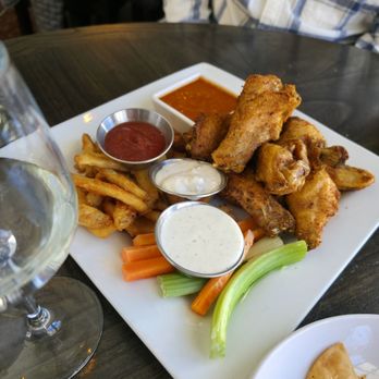 Cascade’s - Chicken Wing Plate - New American Near Me - Estes Park, Colorado