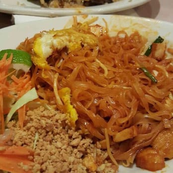 Thai Kitchen - Pad Thai and beef fried rice - Thai Near Me - Irvine, California Thai Kitchen - Pad Thai and beef fried rice - Thai Near Me - Irvine, California